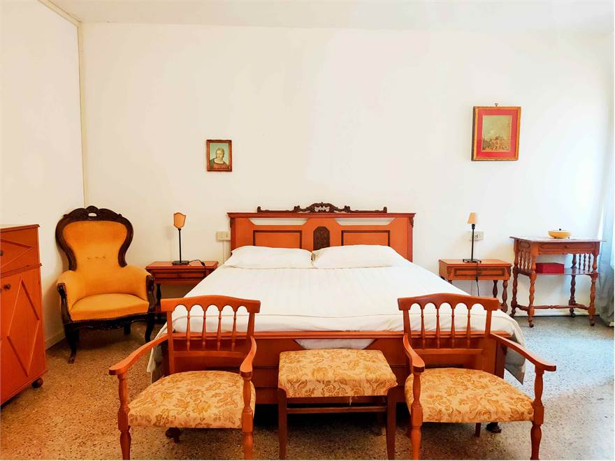 4 bedrooms Apartment in Venice, Italy No. 61548