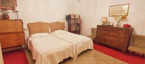 4 bedrooms Apartment in Venice, Italy No. 61548 9