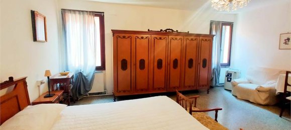 4 bedrooms Apartment in Venice, Italy No. 61548 30