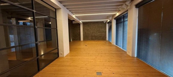 5غرفة عقار تجاري في Vicenza, Italy رقم 201637 14