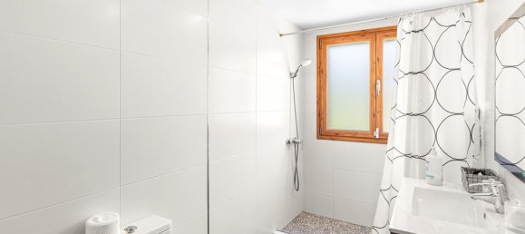 4 bedrooms Villa in Nova Santa Ponsa, Spain No. 176891 10