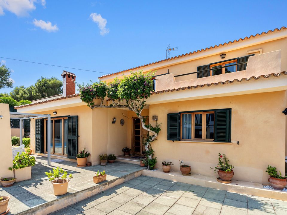 4 bedrooms Villa in Nova Santa Ponsa, Spain No. 176891