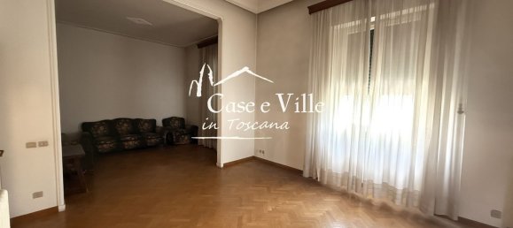 Квартира с 6 спальнями в Прато, Италия № 333061 2