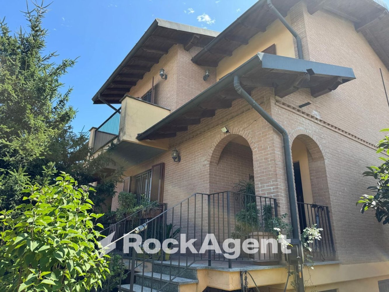 4 rooms Villa in Linarolo, Italy No. 266483