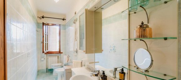 3 bedrooms Villa in Pietrasanta, Italy No. 112887 8