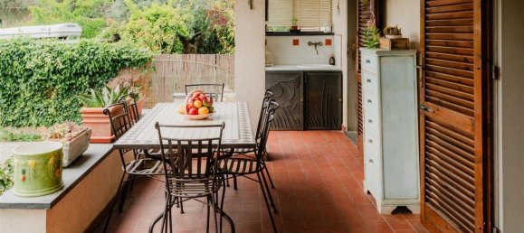 3 bedrooms Villa in Pietrasanta, Italy No. 112887 2