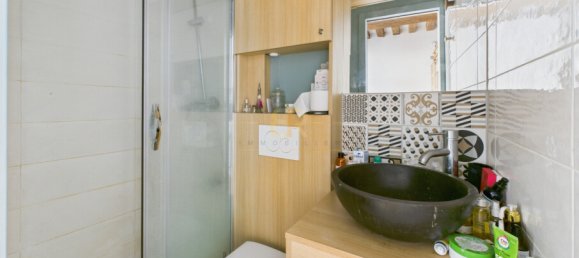 1 bedroom Apartment in Paris, France No. 318755 3