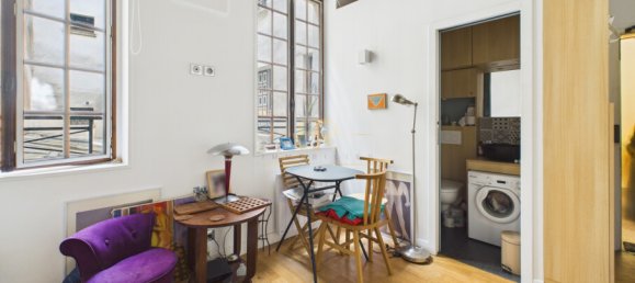 1 bedroom Apartment in Paris, France No. 318755 2