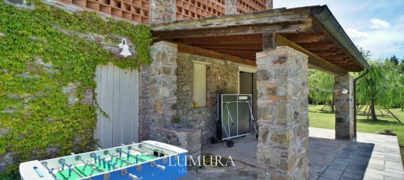 5 bedrooms House in Lucca, Italy No. 119218 7