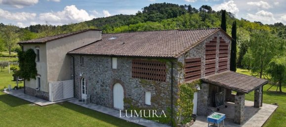 5 bedrooms House in Lucca, Italy No. 119218 37