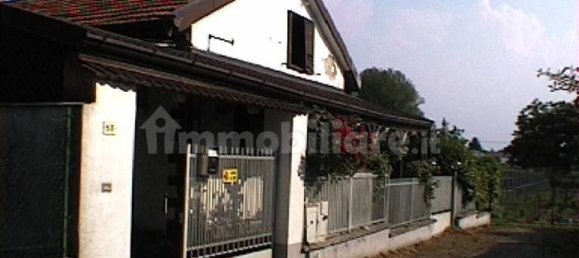 1 bedroom House in Miradolo Terme, Italy No. 251945 2