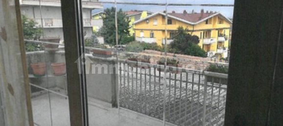 3 bedrooms Apartment in Pianella, Italy No. 342132 9