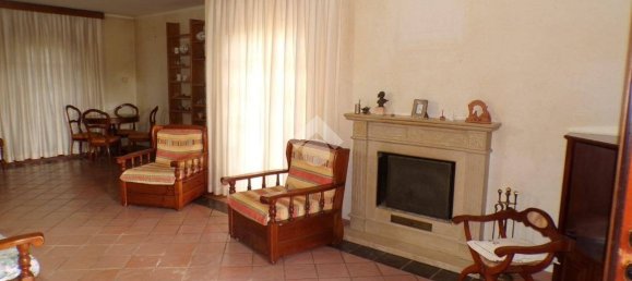 3 Schlafzimmer Villa in Anzio, Italy, Nr. 190502 7