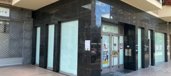 Propriété commerciale à Logrono, Spain 110m² No. 64707 3