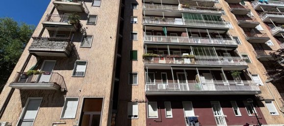 2 rooms Apartment in Milan, Italy No. 339088 4