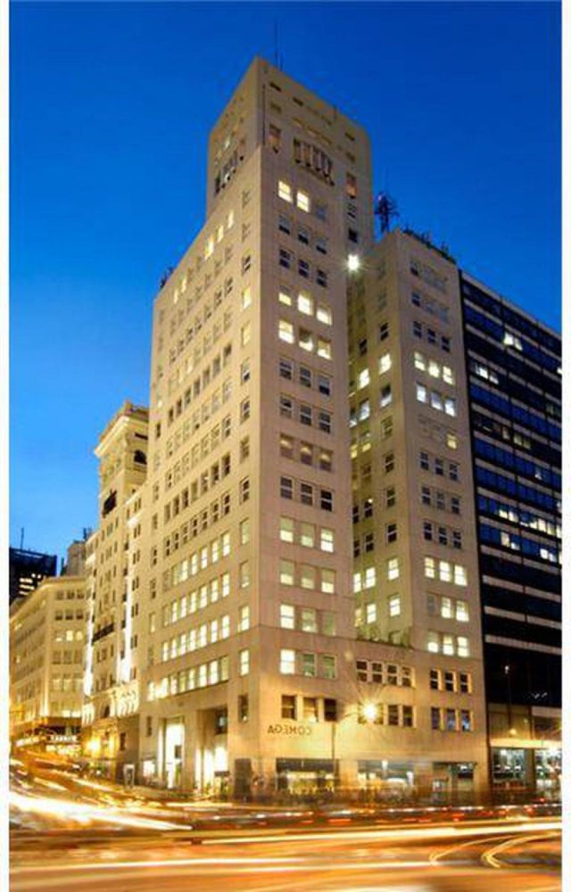 450m² Office in Buenos Aires, Argentina No. 109860