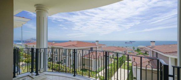 Villa 5+1 in Istanbul, Turkey No. 8041 4