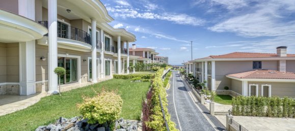 Villa 5+1 in Istanbul, Turkey No. 8041 2