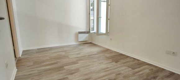 1 bedroom Apartment in Cergy, France No. 333924 2