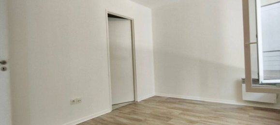 1 bedroom Apartment in Cergy, France No. 333924 6