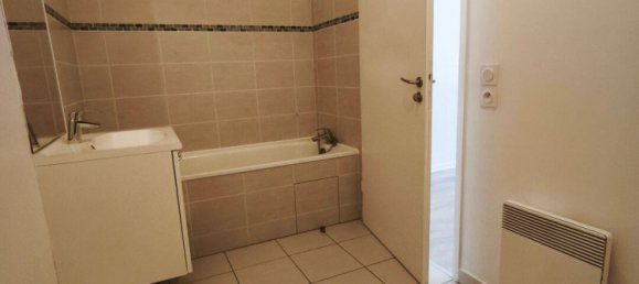 1 bedroom Apartment in Cergy, France No. 333924 4