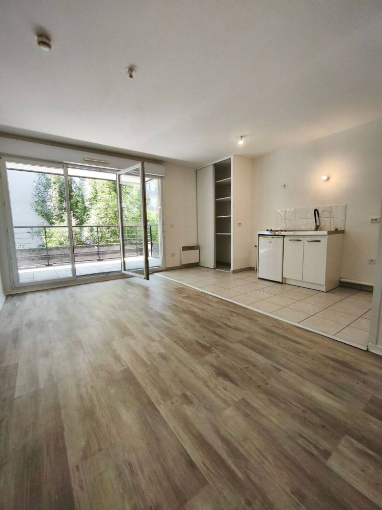 1 bedroom Apartment in Cergy, France No. 333924