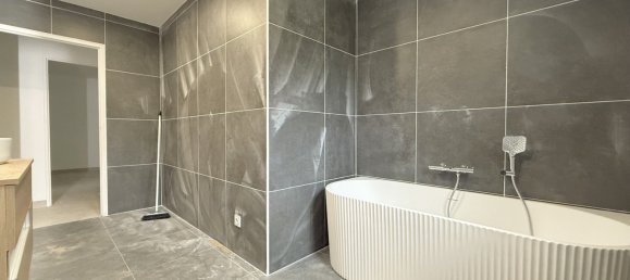 4 bedrooms House in Vierzon, France No. 78558 13