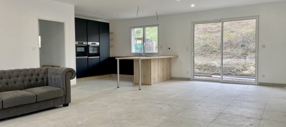 4 bedrooms House in Vierzon, France No. 78558 4