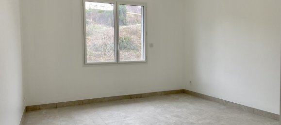 4 bedrooms House in Vierzon, France No. 78558 11