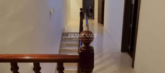 Casa de 4 dormitorios en Swieqi, Malta No. 9261 12