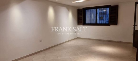 Casa de 4 dormitorios en Swieqi, Malta No. 9261 5