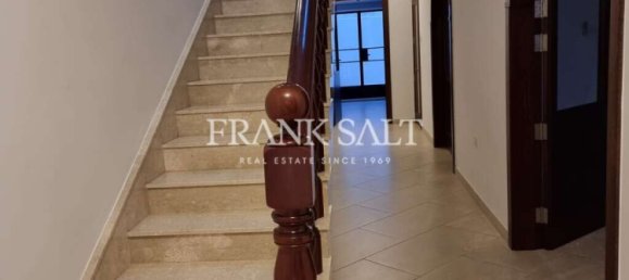 Casa de 4 dormitorios en Swieqi, Malta No. 9261 8