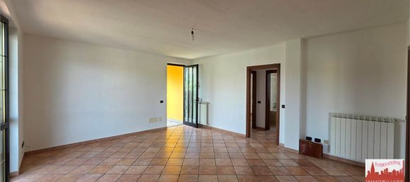 3 Schlafzimmer Villa in Borgo Ticino, Italy, Nr. 293016 20