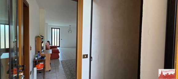 3 Schlafzimmer Villa in Borgo Ticino, Italy, Nr. 293016 5