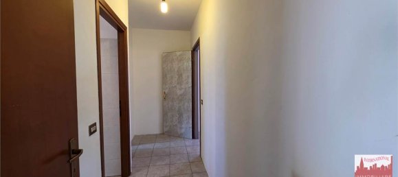 3 Schlafzimmer Villa in Borgo Ticino, Italy, Nr. 293016 10