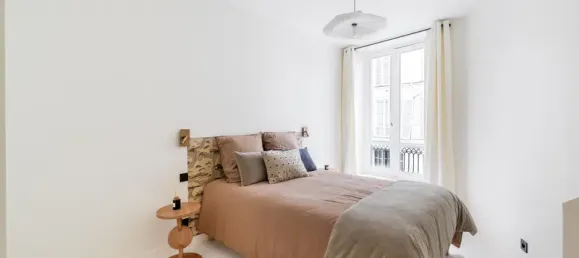 128m² Office in Paris, France No. 151819 3