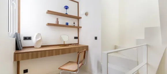 128m² Office in Paris, France No. 151819 2