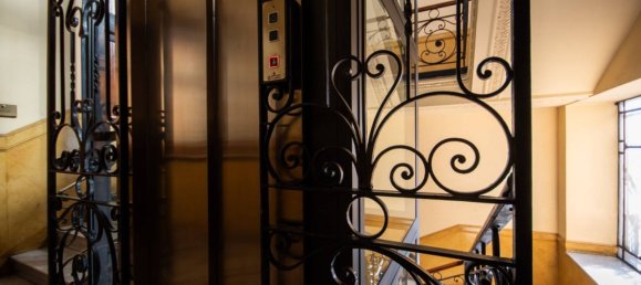 4 bedrooms Apartment in Turin, Italy No. 313761 50