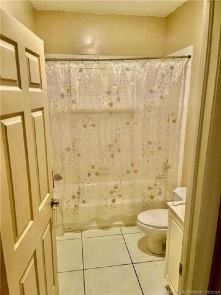 4 غرف نوم منزل في Indiantown, USA رقم 383793