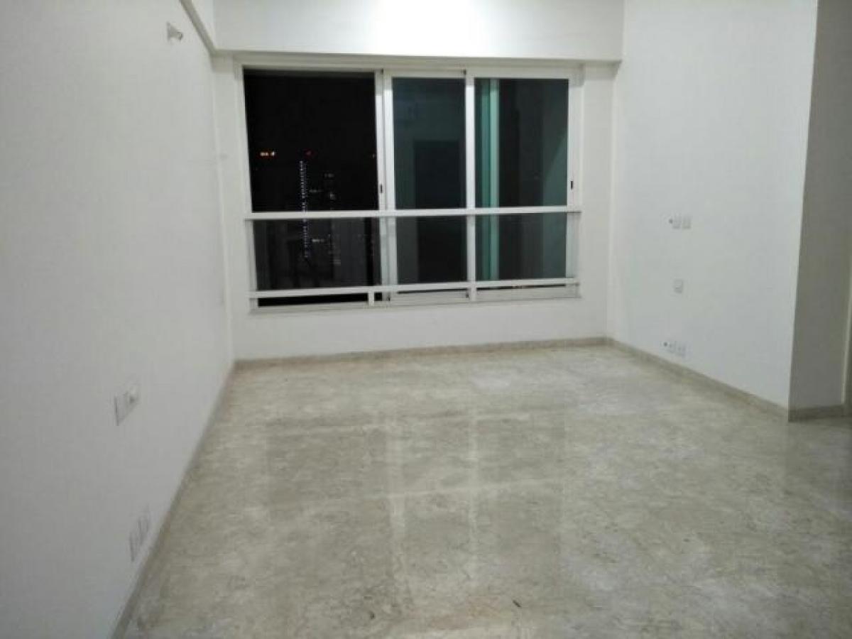 Дом с 2 спальнями в Мумбаи, Индия № 1017