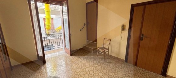 3-salle Appartement à San Giovanni Rotondo, Italy No. 23999 2