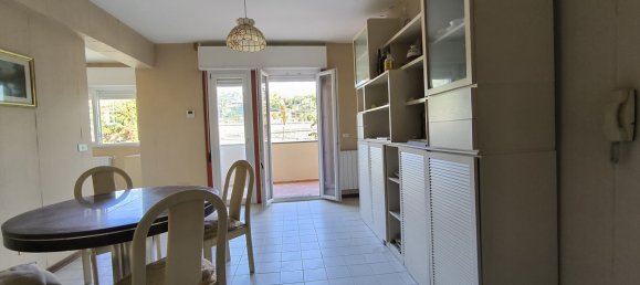 3 rooms Apartment in Messina, Italy No. 47906 5