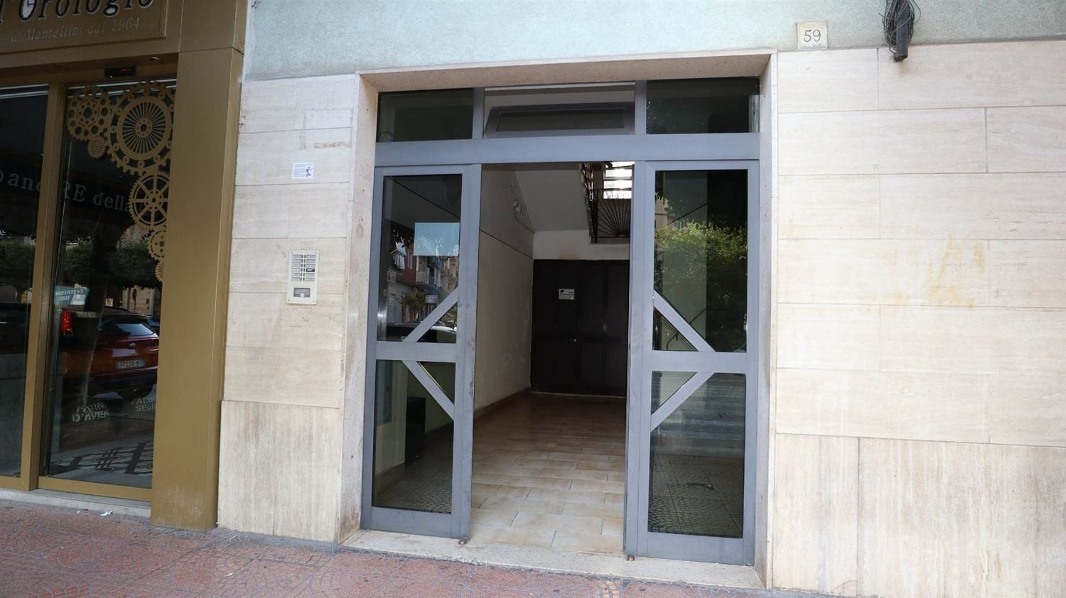 Apartamento de 4 habitaciónes en Taranto, Italy No. 34625