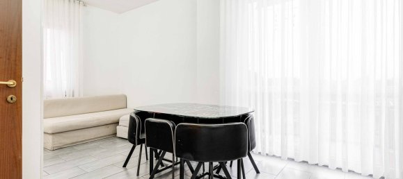 3-salle Appartement à Ferno, Italy No. 161008 2