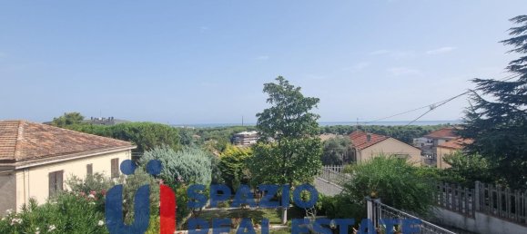 8 Schlafzimmer Villa in Pescara, Italy, Nr. 331807 15