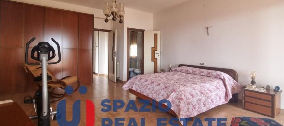 8 Schlafzimmer Villa in Pescara, Italy, Nr. 331807 33