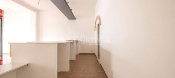 1-Zimmer Gewerbliche Immobilie in Porto Sant'Elpidio, Italy, Nr. 210729 4