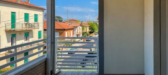 5 rooms Duplex in Rubano, Italy No. 261151 11