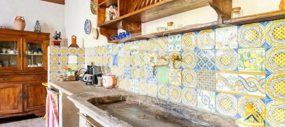 13 bedrooms Villa in Lucca, Italy No. 102372 16