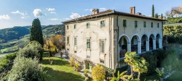 13 bedrooms Villa in Lucca, Italy No. 102372 2